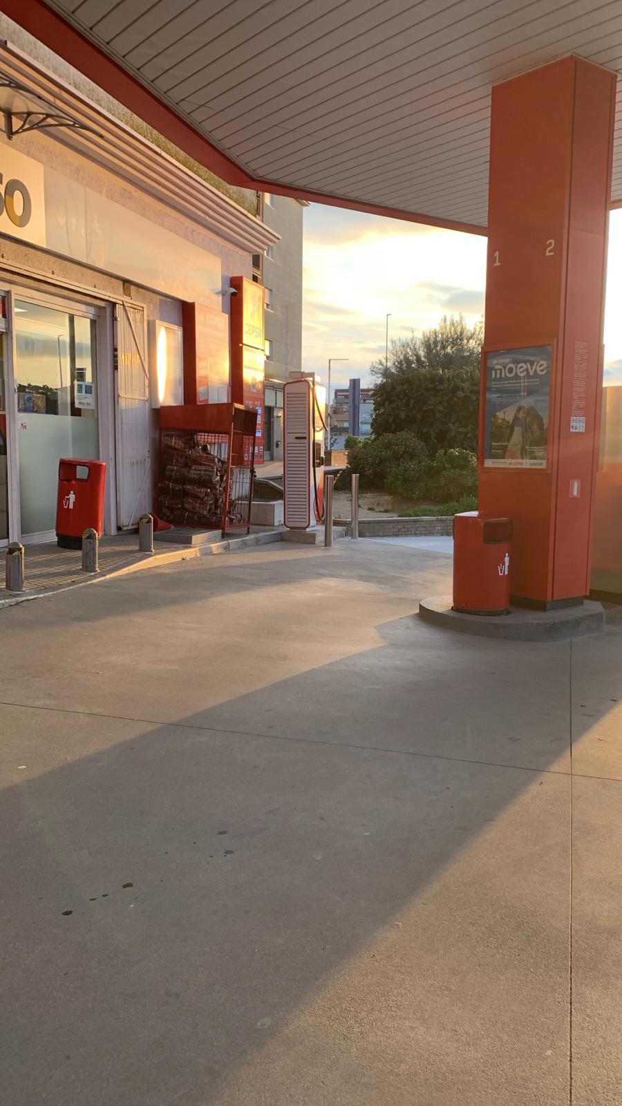 Cargador_Electrico_Pineda_2025-03-17_at_18.28.19.jpeg 4