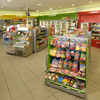 interior tienda depaso